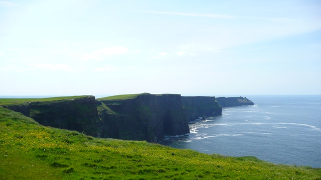 p1070913 cliffs of Moher, 5km x 200m
