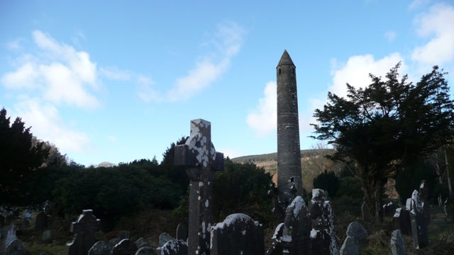 p1090558 Glendalough (sprich Glen-da-log)